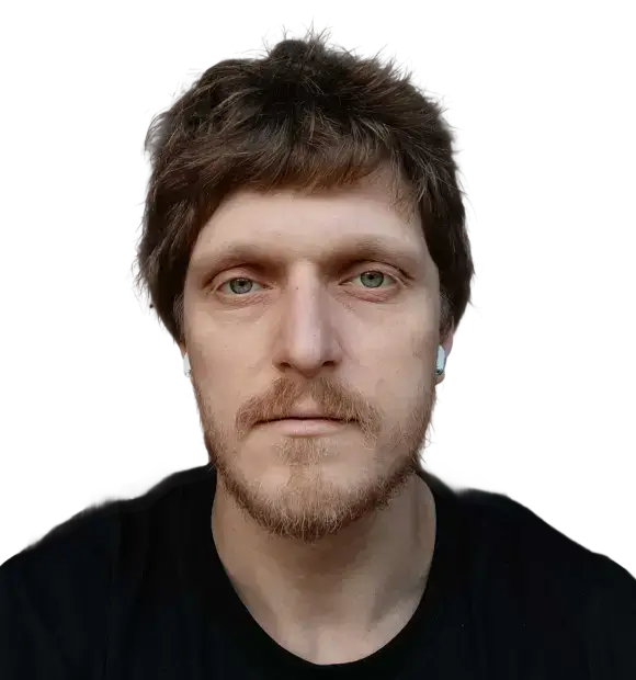 Artyom Miroliubov